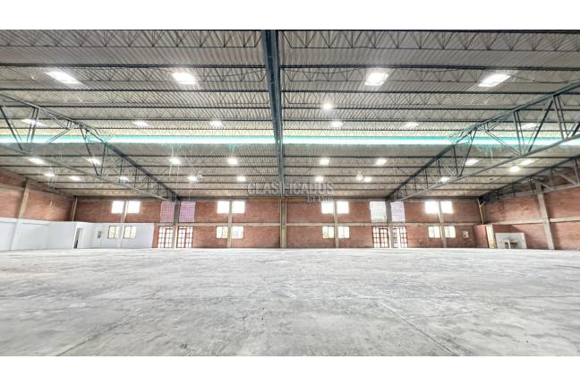 Locales y Bodegas, Alquiler, La Nubia - $23.500.000