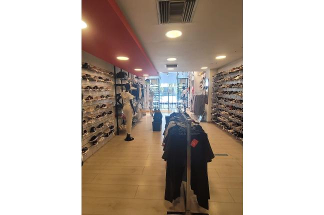 Locales y Bodegas, Venta, Panamericano - $1.500.000.000