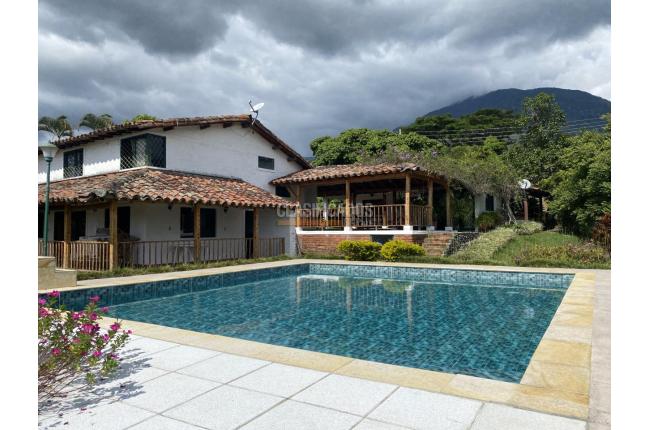 Fincas y Casas Campestres, Venta, El Cerrito - $3.000.000.000