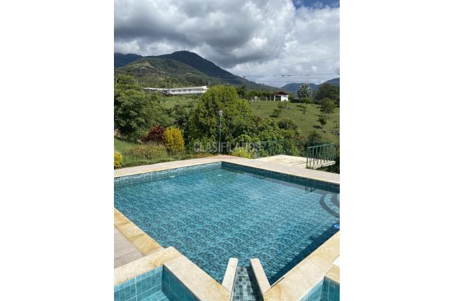 Fincas y Casas Campestres, Venta, El Cerrito - $3.000.000.000