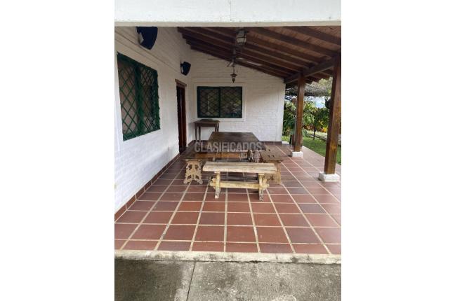 Fincas y Casas Campestres, Venta, El Cerrito - $3.000.000.000