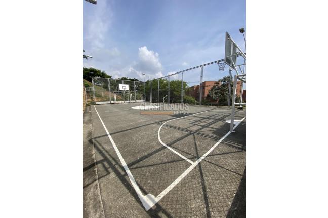 Apartamentos, Alquiler, Madrigal Campestre - $900.000