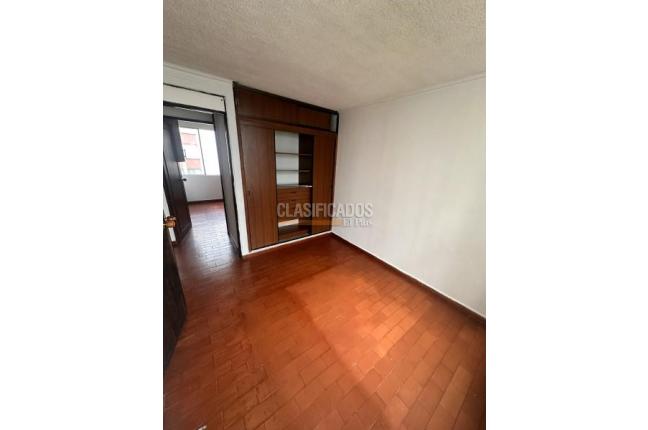 Apartamentos, Venta, Alcázares - $180.000.000