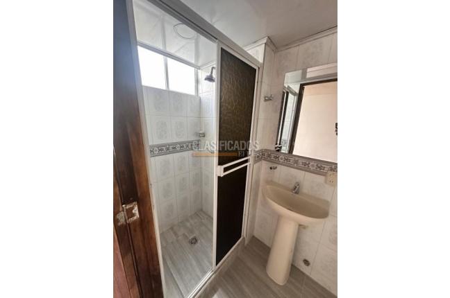 Apartamentos, Venta, Alcázares - $180.000.000