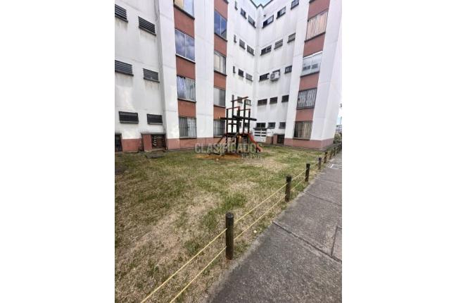 Apartamentos, Venta, Alcázares - $180.000.000