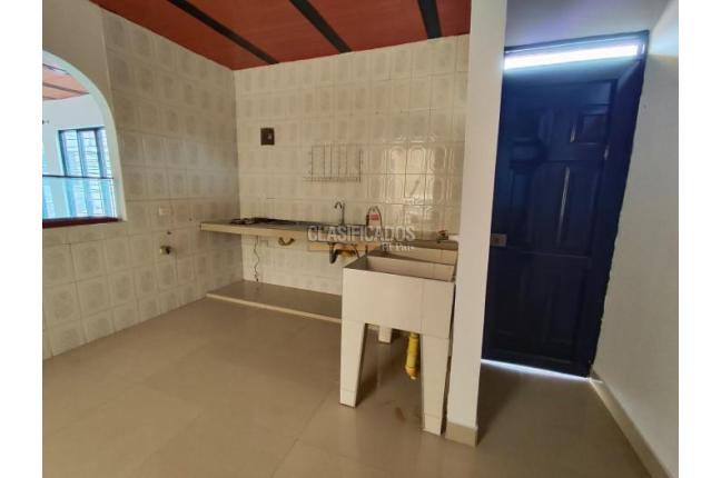 Casas, Venta, Floralia - $300.000.000