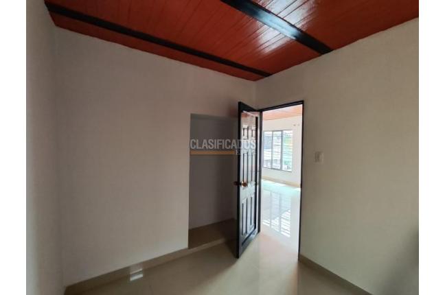 Casas, Venta, Floralia - $300.000.000