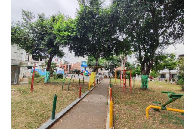 Casas, Venta, Floralia - $300.000.000