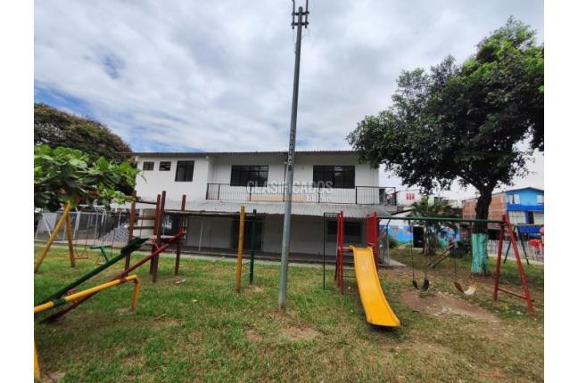 Casas, Venta, Floralia - $300.000.000