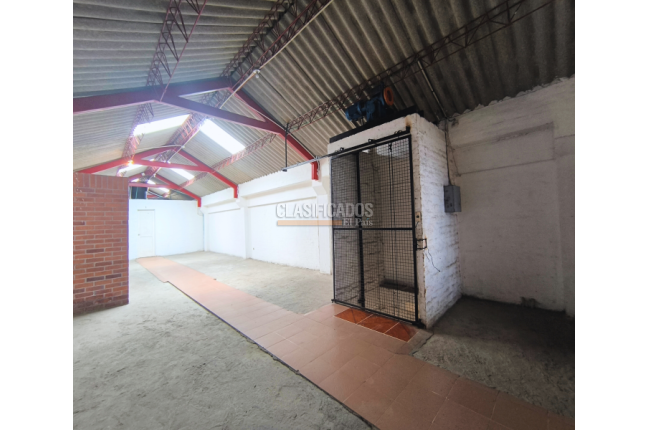 Locales y Bodegas, Venta en Cristóbal Colón