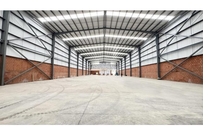 Locales y Bodegas, Alquiler en Yumbo