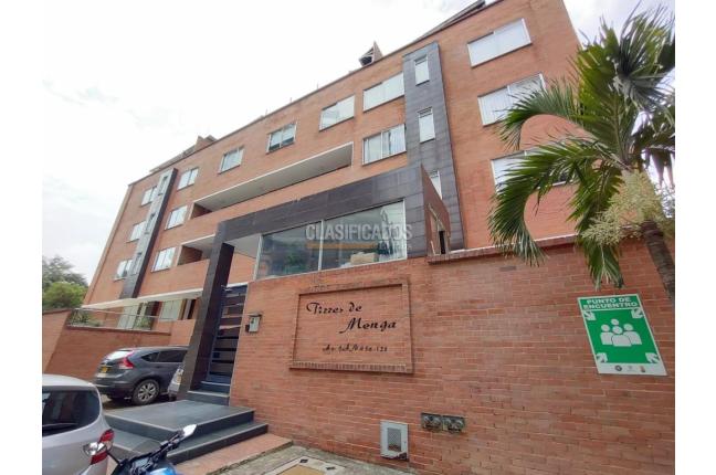 Apartamentos, Venta en Altos Menga