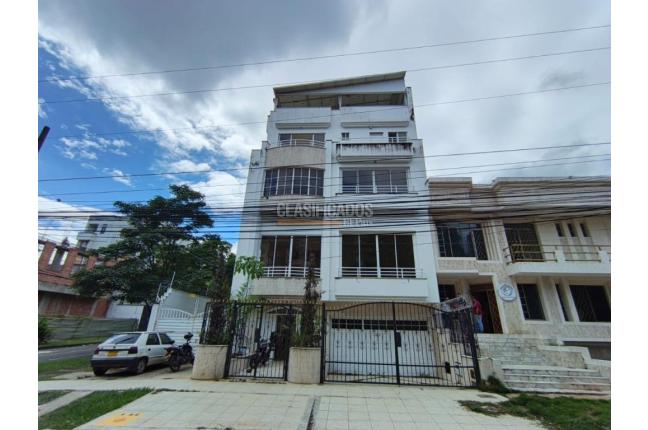 Casas, Venta en Ciudad Jardín