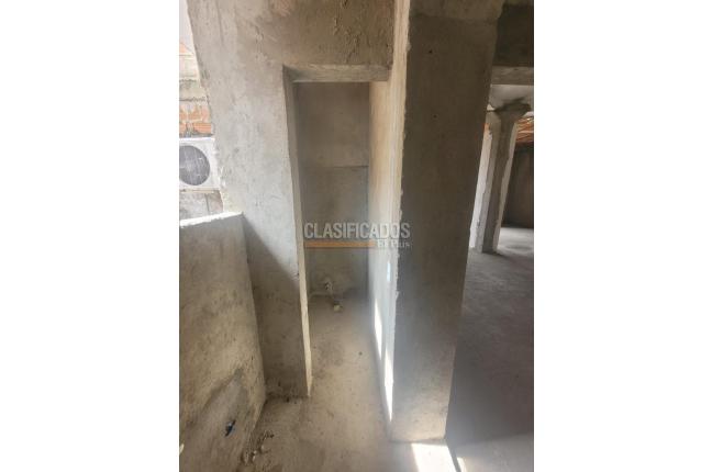 Locales y Bodegas, Alquiler en Centenario