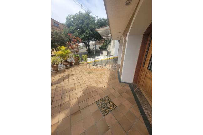 Locales y Bodegas, Alquiler, Centenario - $7.950.000