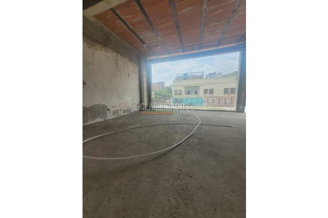 Locales y Bodegas, Alquiler, Centenario - $7.950.000