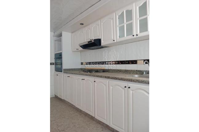 Casas, Alquiler, Bogotá - $6.300.000