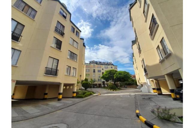 Apartamentos, Venta, Seminario - $300.000.000