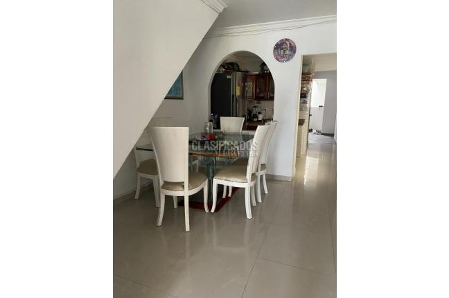 Casas, Venta, Atanasio Girardot - $550.000.000