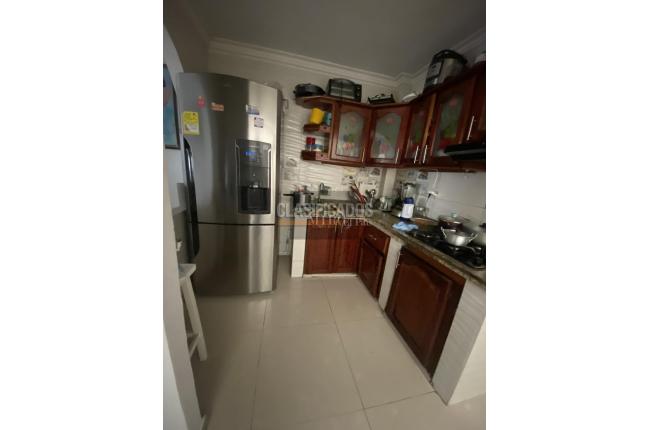 Casas, Venta, Atanasio Girardot - $550.000.000