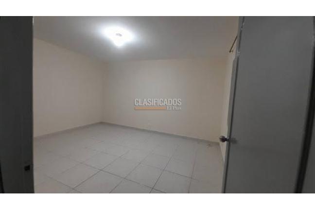 Casas, Alquiler, Eucarístico - $3.500.000