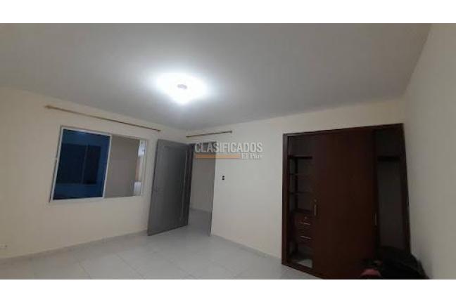 Casas, Alquiler, Eucarístico - $3.500.000
