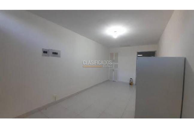 Casas, Alquiler, Eucarístico - $3.500.000