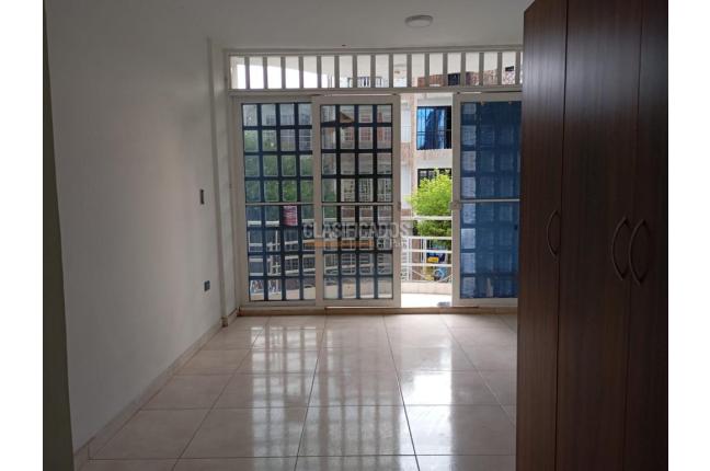 Apartaestudios, Alquiler, Calicanto - $900.000