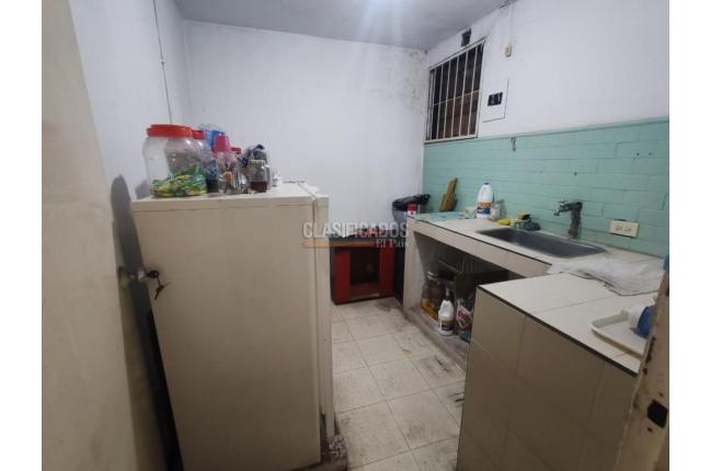 Locales y Bodegas, Alquiler, La Flora - $3.000.000