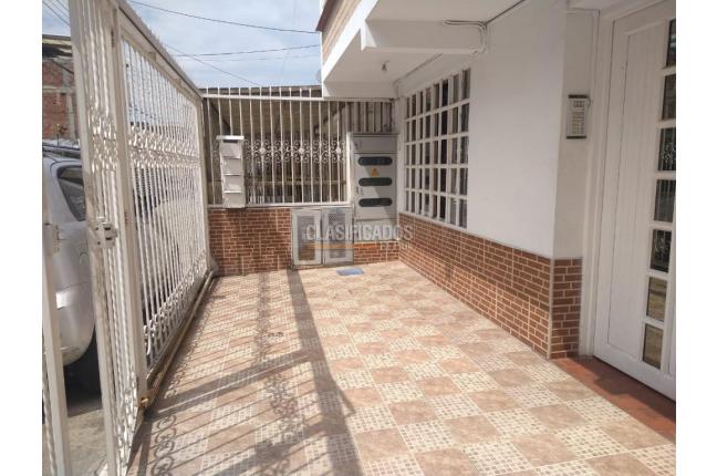 Apartamentos, Alquiler, Salomia - $1.000.000