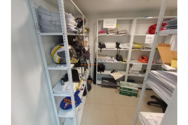 Edificios, Venta, Versalles - $7.000.000.000