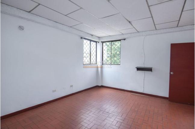 Edificios, Venta, Primero de Mayo - $4.000.000.000