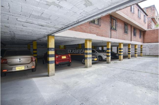 Edificios, Venta, Primero de Mayo - $4.000.000.000