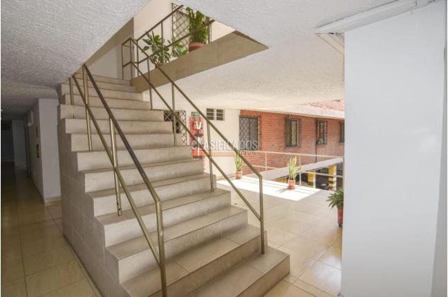 Edificios, Venta, Primero de Mayo - $3.990.000.000