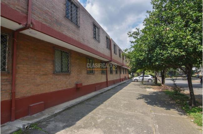 Edificios, Venta, Primero de Mayo - $3.990.000.000