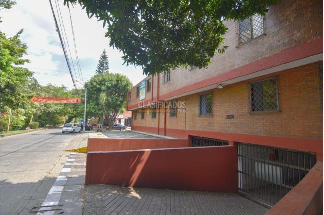 Edificios, Venta, Primero de Mayo - $3.990.000.000