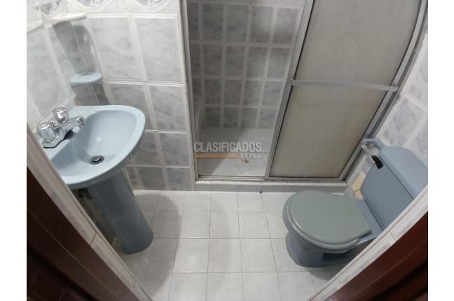 Casas, Alquiler, Álamos - $1.400.000