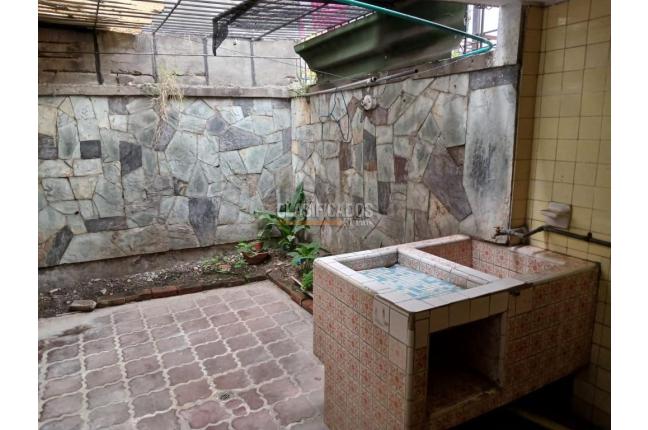 Casas, Alquiler, Álamos - $1.400.000