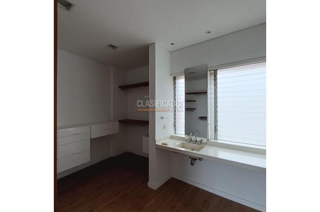 Apartamentos, Venta, Centenario - $720.000.000