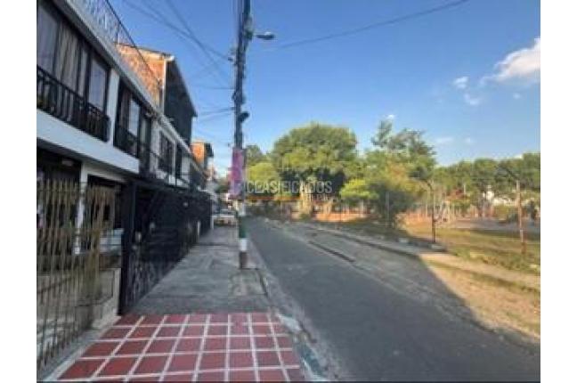 Casas, Venta en Prados de Oriente