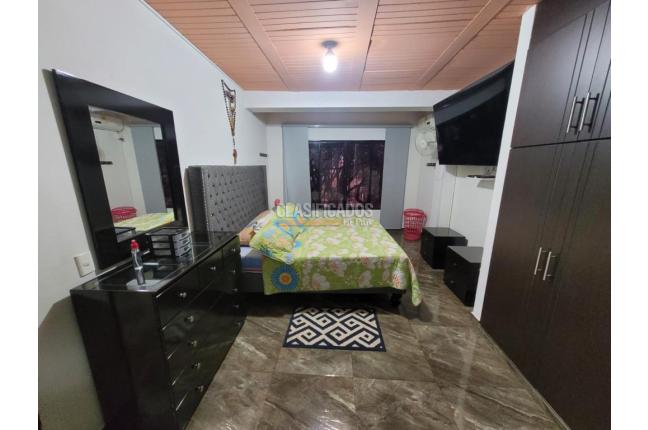 Edificios, Venta en Cristóbal Colón