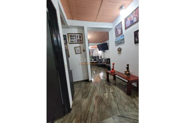 Edificios, Venta, Cristóbal Colón - $950.000.000