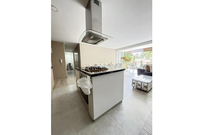 Apartamentos, Venta en Pance