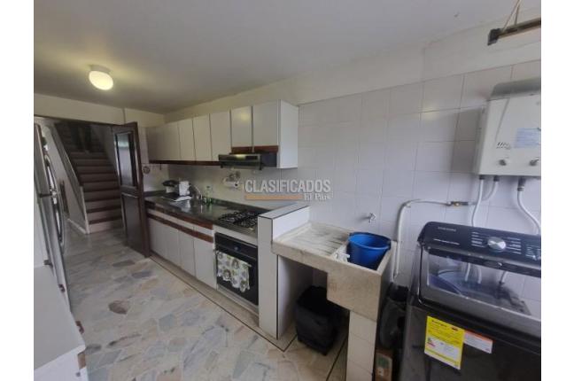 Apartamentos, Venta, Versalles - $395.000.000