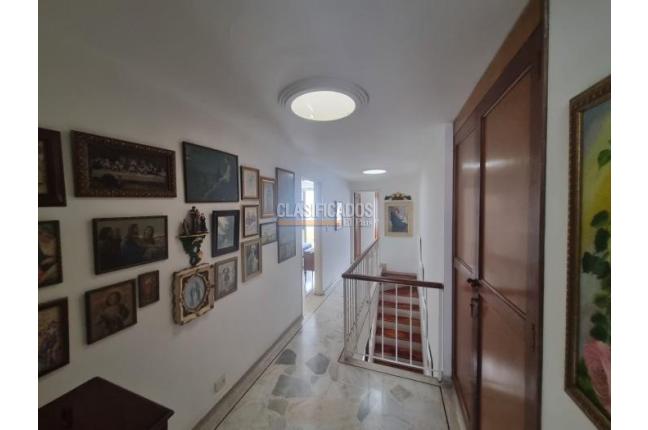 Apartamentos, Venta, Versalles - $395.000.000
