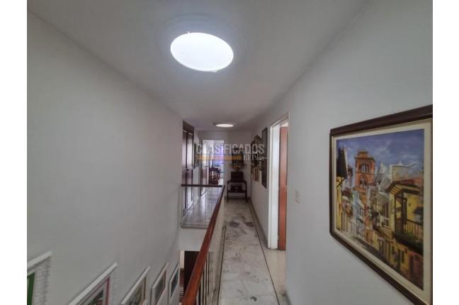 Apartamentos, Venta, Versalles - $395.000.000