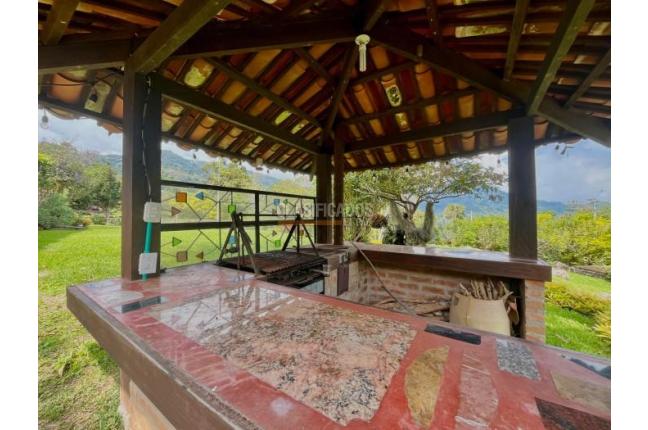 Casas, Venta, Yumbo - $2.200.000.000