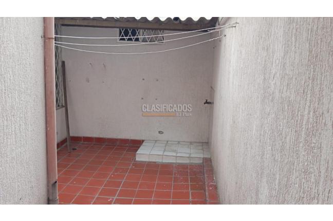 Apartamentos, Alquiler, San Vicente - $1.800.000