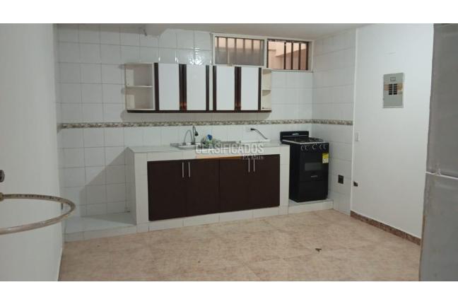 Apartamentos, Alquiler, San Vicente - $1.800.000