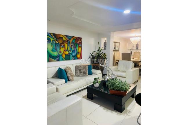 Casas, Venta, Paseo de los Almendros - $660.000.000